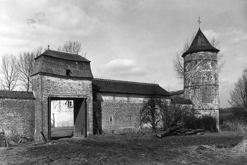 ferme en carré / Construction[Bienne-lez-Happart]