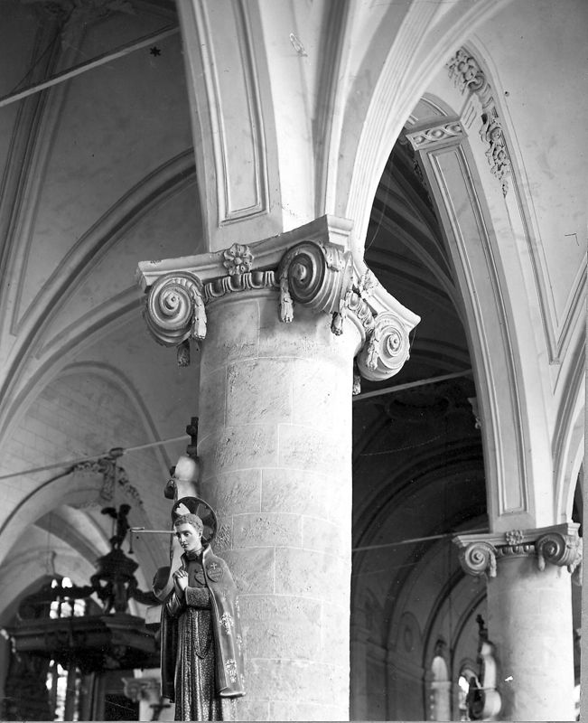 chapiteau à volutes / Kerk O.L.Vrouw[Merchtem]