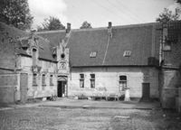A068325