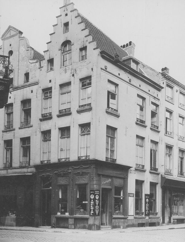 maison / Maison, Bruxelles, rue des Chapeliers 12