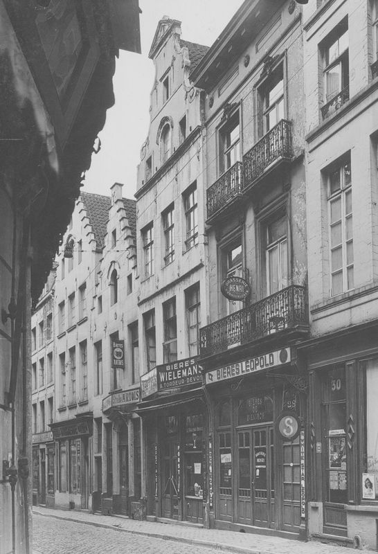 maison / Maison, Bruxelles, rue des Chapeliers 22-24