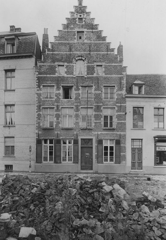 woongebouw / Bouwwerk[Leuven]