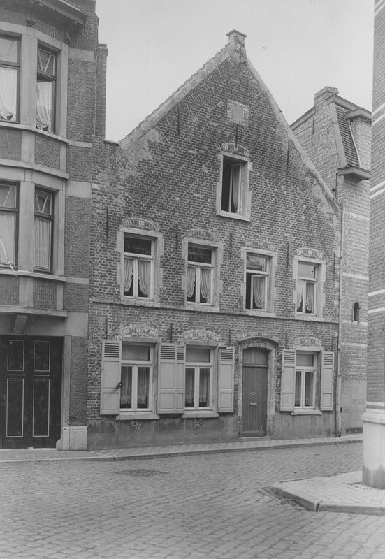 woongebouw / Bouwwerk[Leuven]