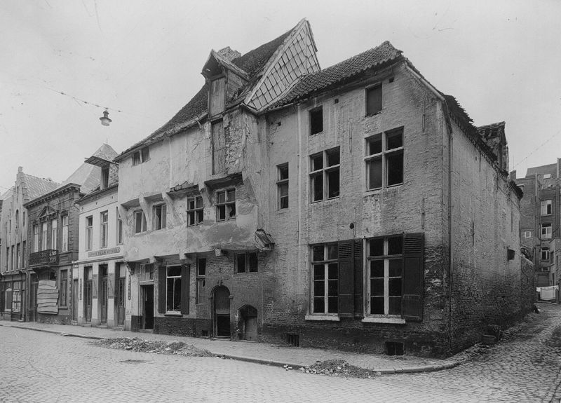 Den Candelaer