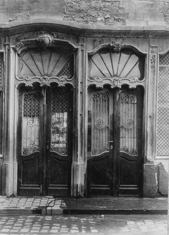 porte dans un mur extérieur / Bouwwerk[Leuven]