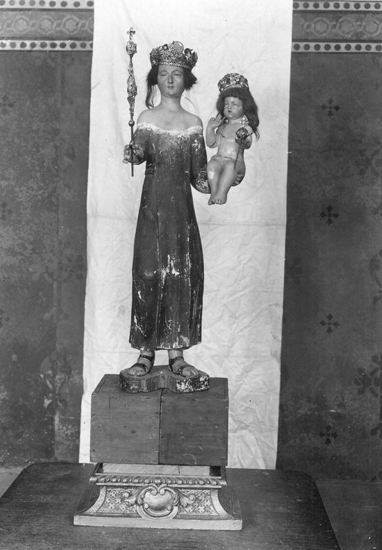 statue habillée / Eglise Saint-Martin[Assesse]