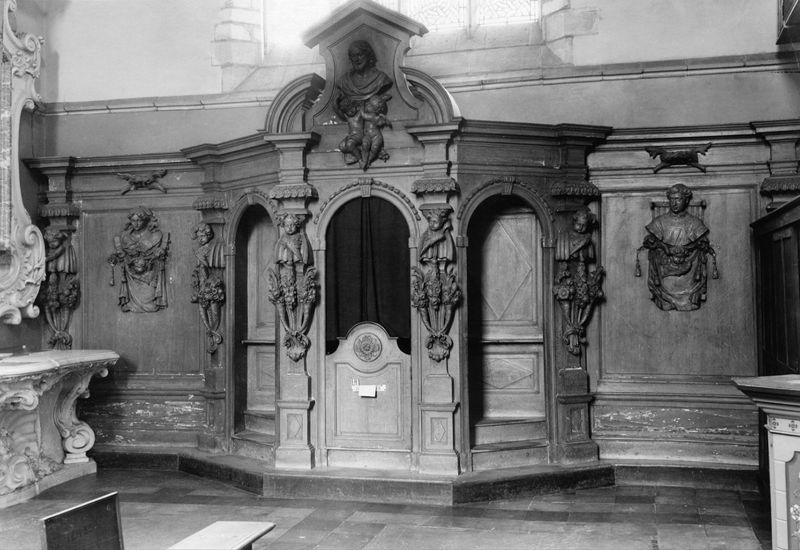 confessionnal / Kerk Sint-Catharina[Mechelen]