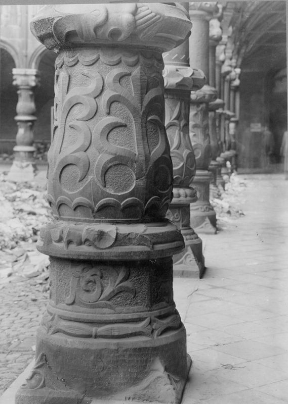 colonne[élément d'architecture] / Palais de Justice[Liège]