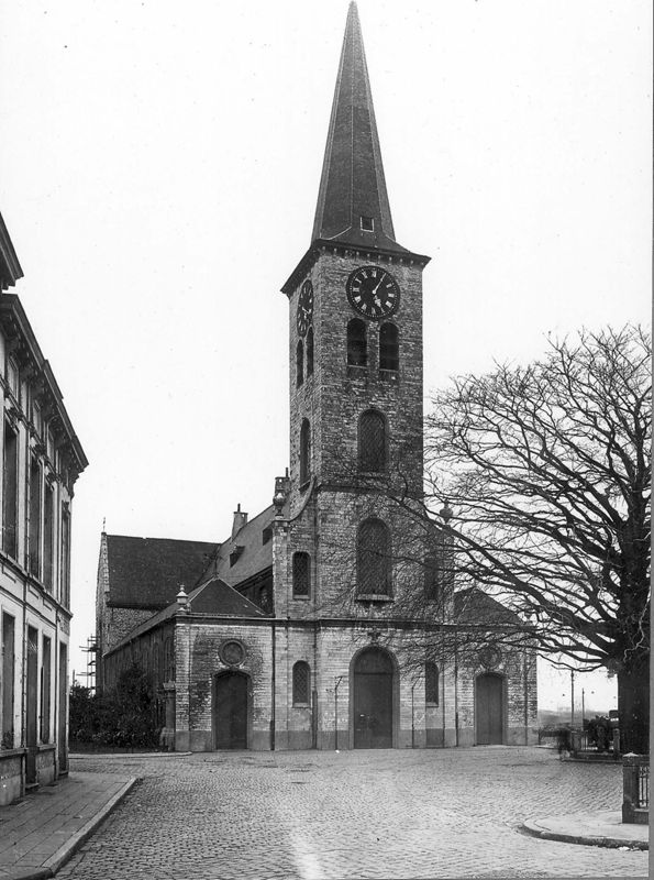 église paroissiale / Kerk Sint-Willibrordus[Berchem(Antwerpen)]