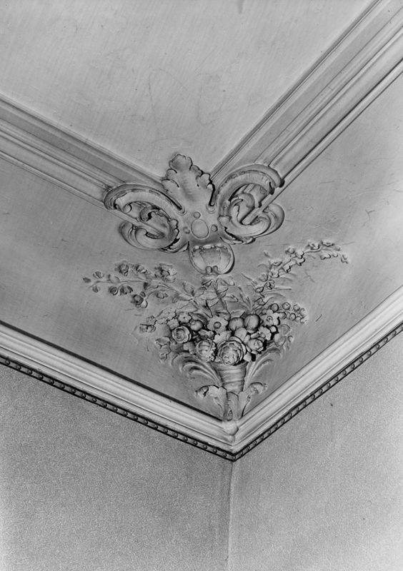 plafond[élément d'architecture] / Couvent des Filles de la Croix[en Hors-Château]
