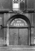 A077757