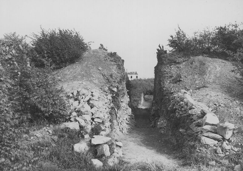 Blanche Borne "Camp Gaulois"