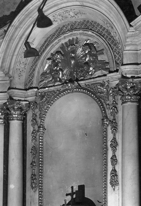 dédié à la Vierge