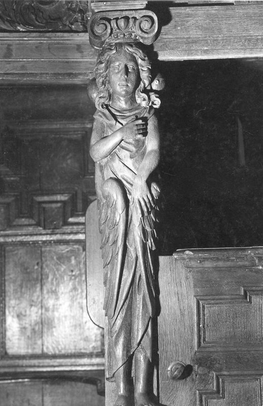 Anges caryatides