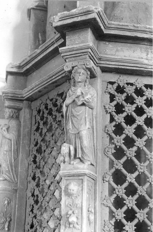 tour du Saint-Sacrement / Eglise Saint-Sébastien[Loyers]