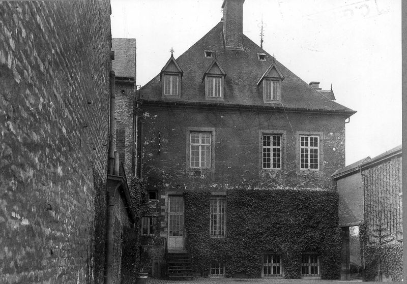 Château-Ferme de Loyers
