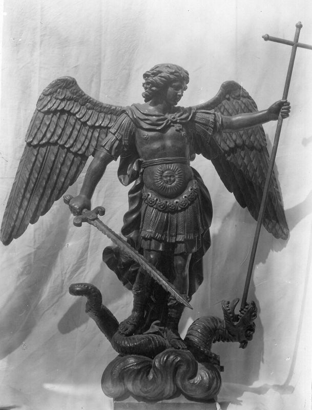 Saint Michel terrassant le dragon