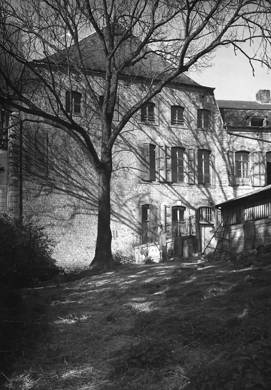 château / Château de Tharoul