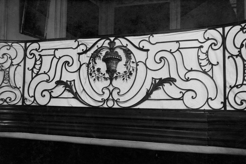 rampe d'escalier / Hotel Faligan