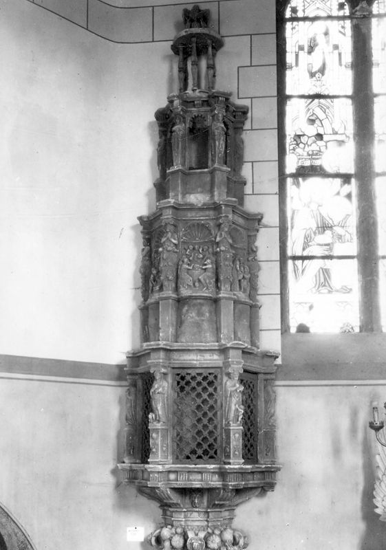 tour du Saint-Sacrement / Eglise Saint-Sébastien[Loyers]