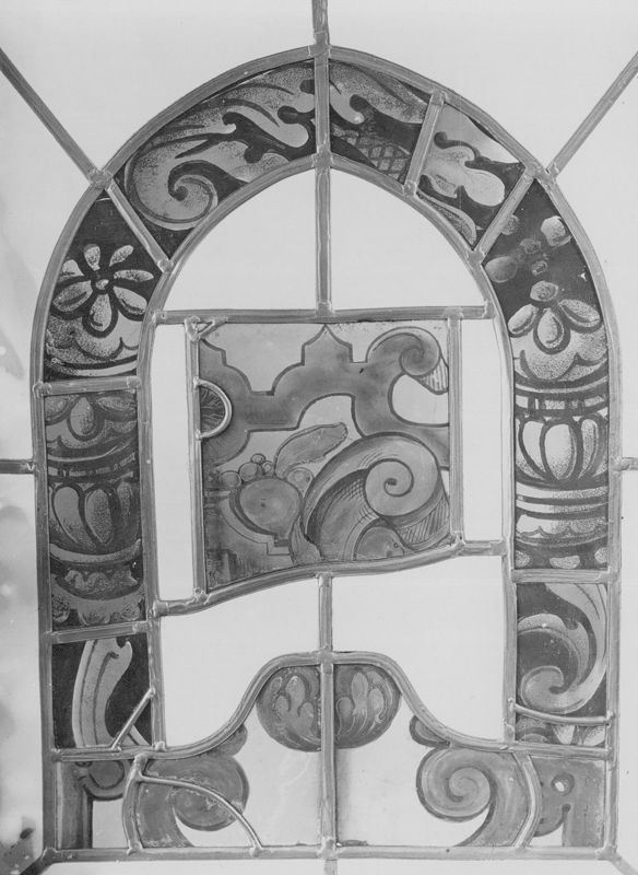 Fragments des vitraux primitifs de la collégiale (de 1415- ca1800)