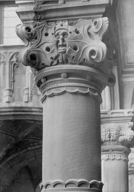 colonne[élément d'architecture] / Palais de Justice[Liège]