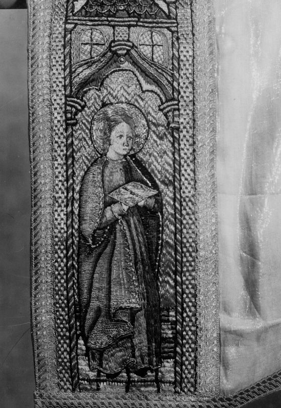 dalmatique / Cathédrale des Saints Michel et Gudule[Bruxelles]