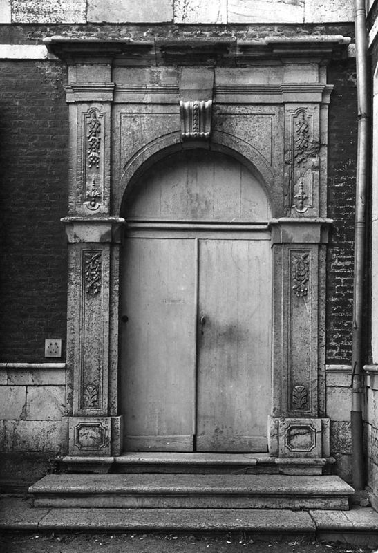 porte d'entrée / Château de Belle-Maison