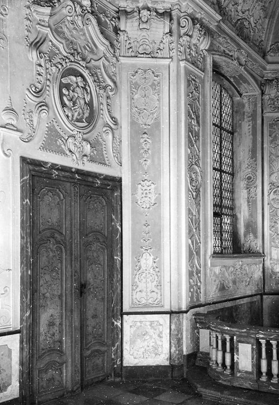 bas-relief[sculpture] / Château de Belle-Maison