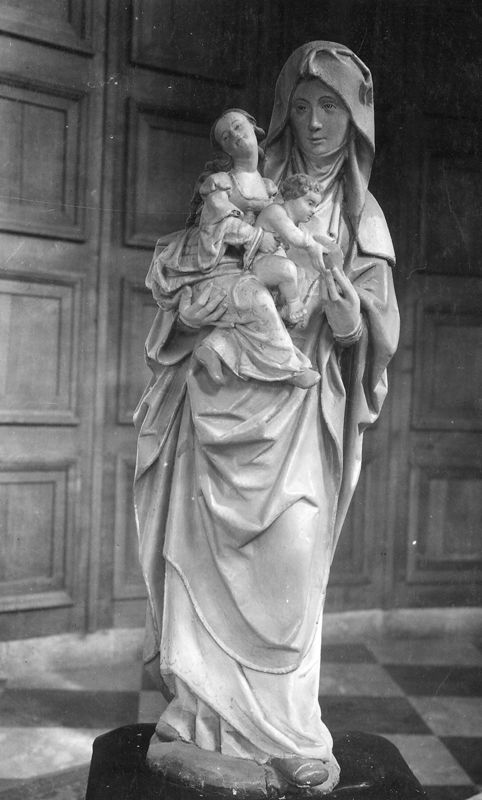 Sainte Anne Trinitaire debout