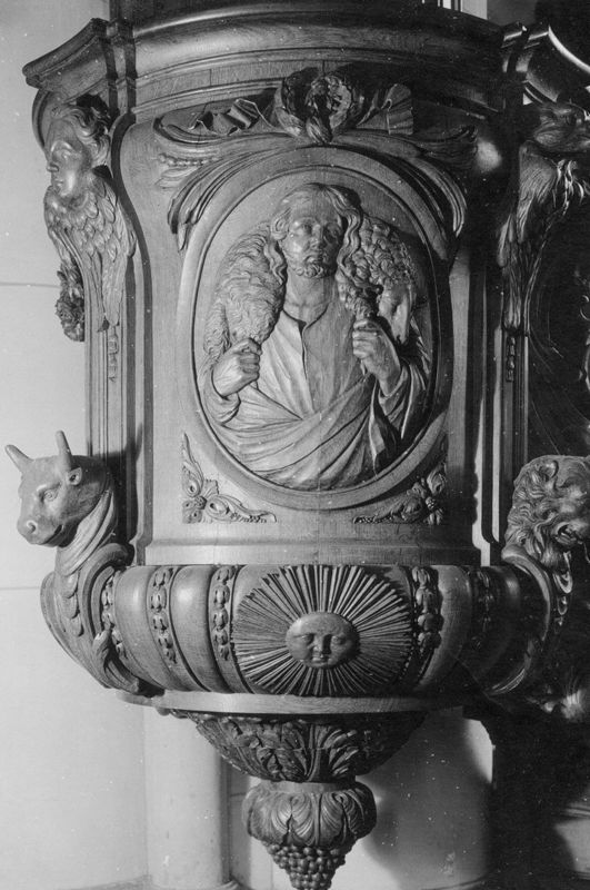 chaire de vérité / Eglise Saint-Jean-Baptiste[Gosselies]