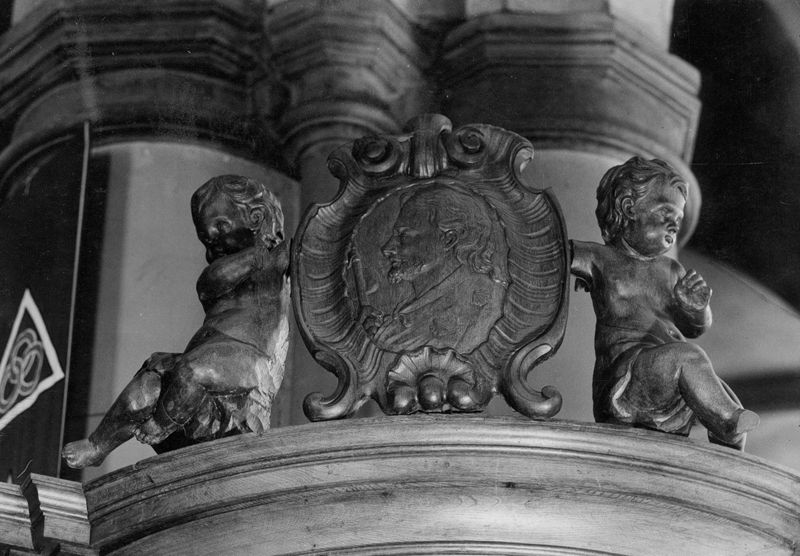 chaire de vérité / Eglise Saint-Jean-Baptiste[Gosselies]
