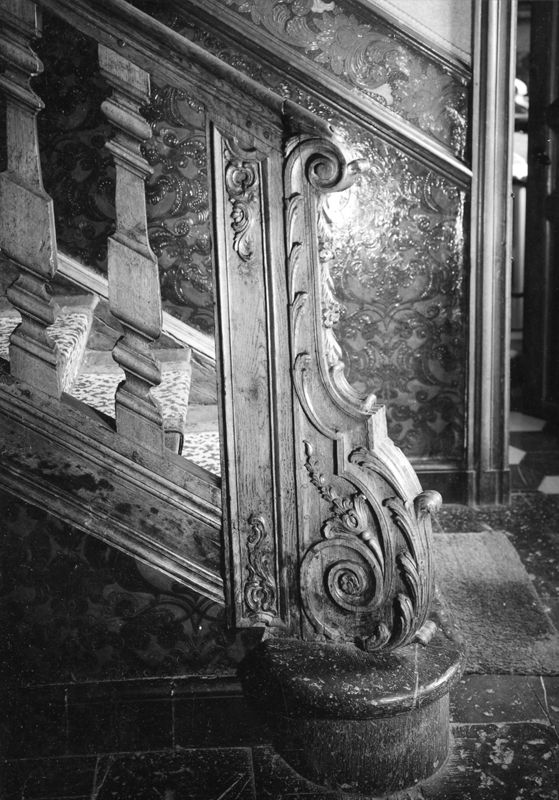 départ d'escalier / Presbytère[Cour-sur-Heure]
