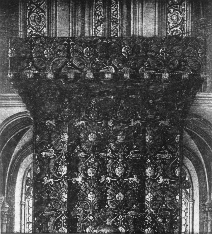 Vierge dans l'Église