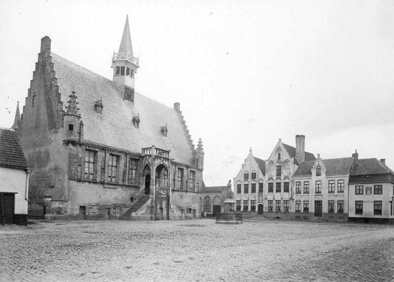 place de ville / Aspect[Damme]