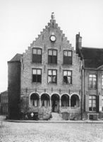 A102544