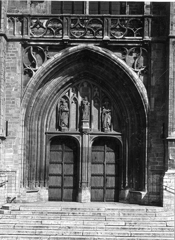 porche / Église Saints-Pierre-et-Guidon[Anderlecht]