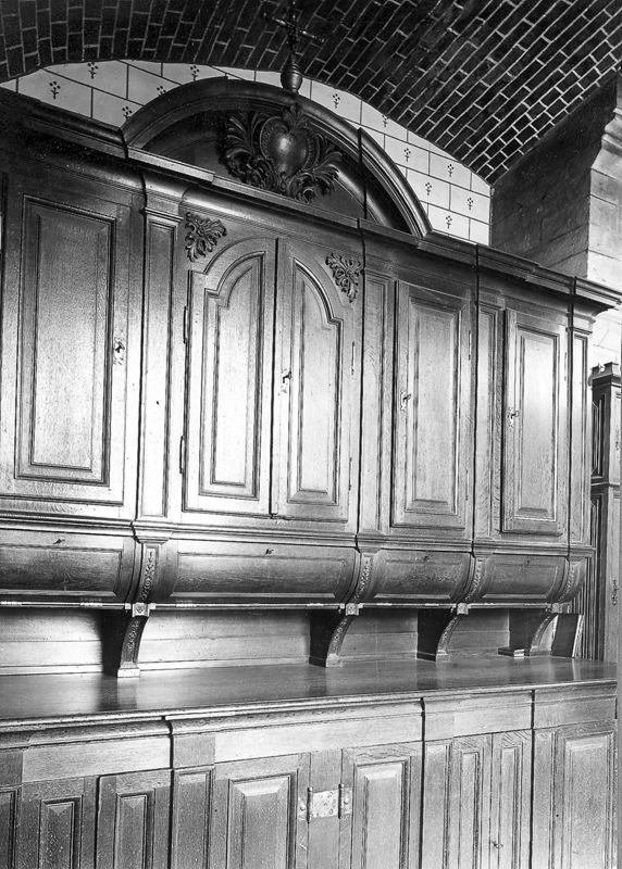armoire de sacristie / Église Saints-Pierre-et-Guidon[Anderlecht]