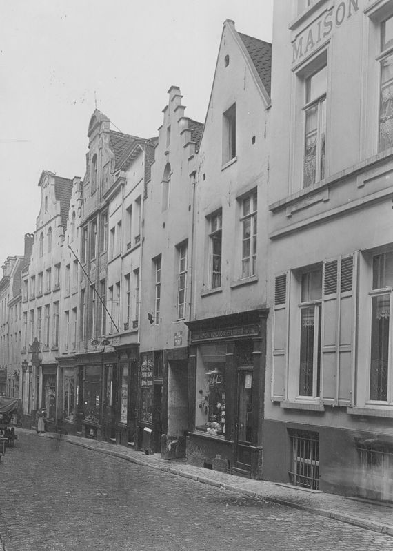 Rue de la Violette