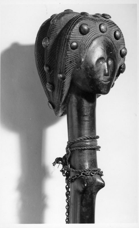 crosse cérémonielle / Musées Royaux d'Art et d'Histoire