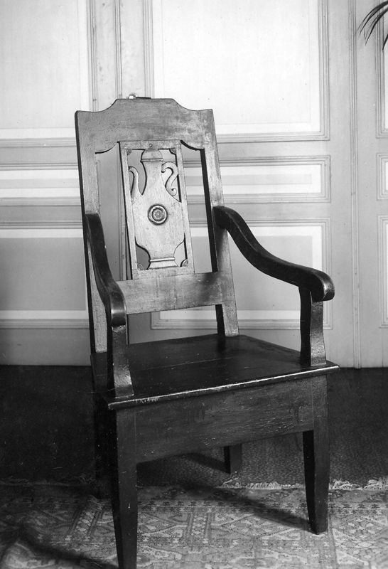 fauteuil[meuble] / Presbytère[Baelen]