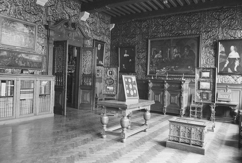 musée / Museum Mayer van den Bergh