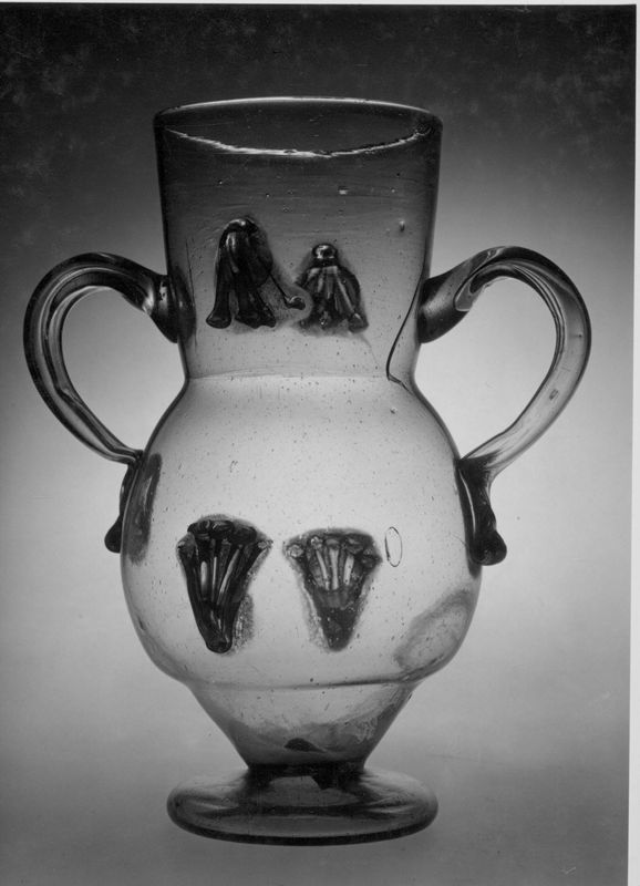 vase décoratif / Musée du Verre[Liège]