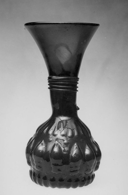 vase décoratif / Musée du Verre[Liège]