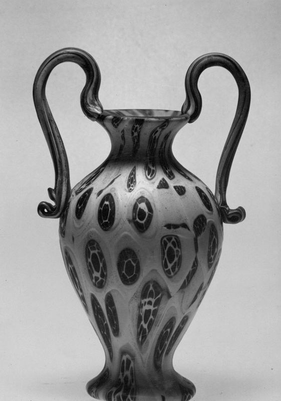 vase décoratif / Musée du Verre[Liège]