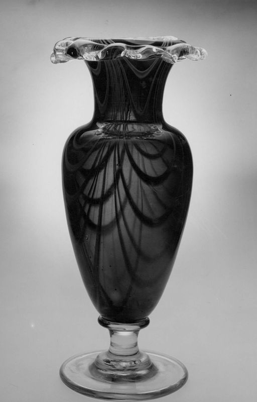 vase décoratif / Musée du Verre[Liège]