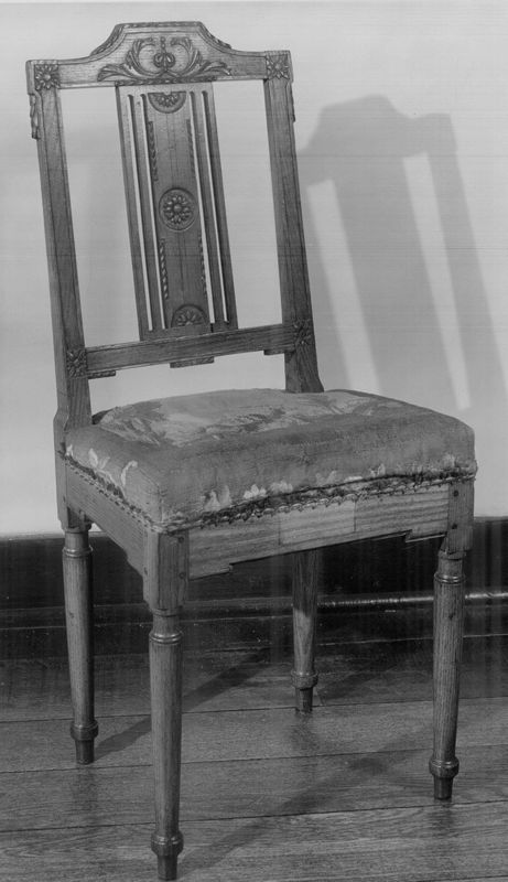 chaise / Musée Curtius