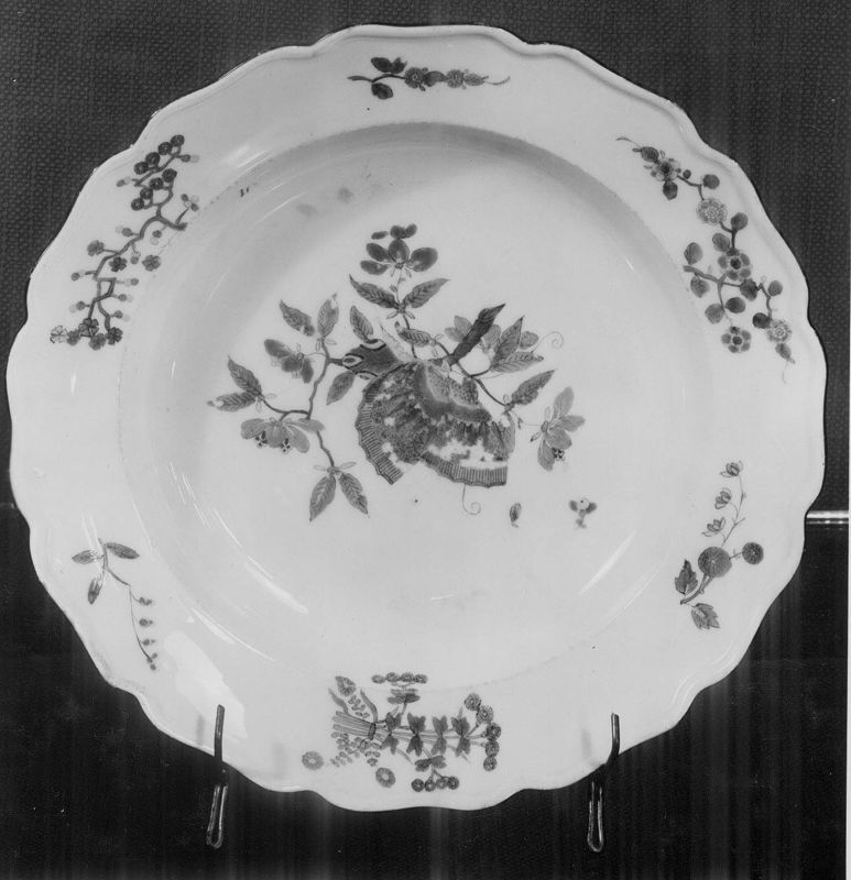 assiette creuse / Musée Curtius
