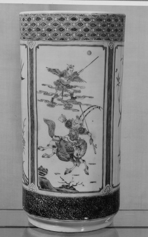vase décoratif / Musée Curtius