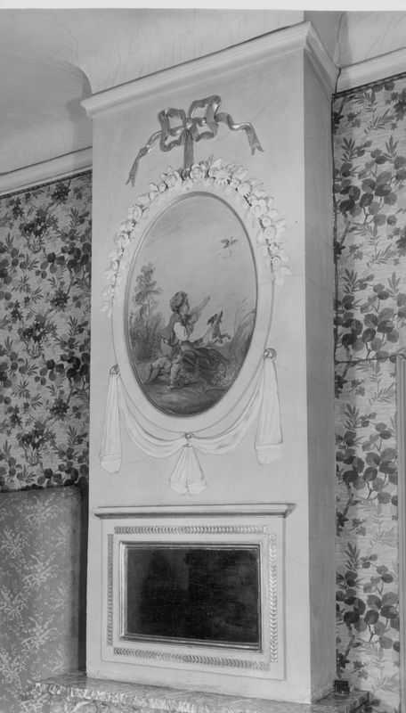 relief[sculpture] / Maison, Place Saint-Jacques, n° 8